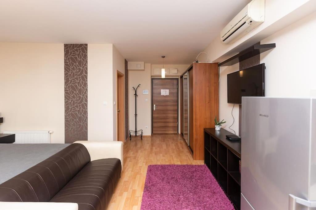 Flat On Corvin Promenade With Big Balcony Budapeszt